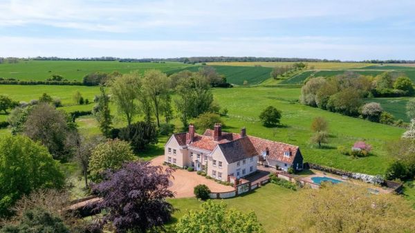 Gt Eversden manor